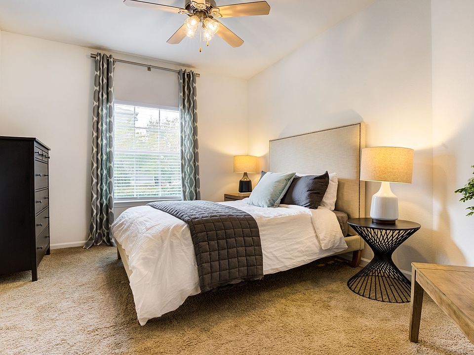 The Vinoy at Innovation Park Apartment Rentals with Virtual tours