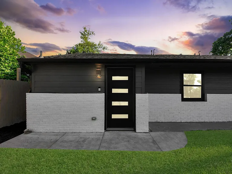 6201 Batterson St — Photo 27
