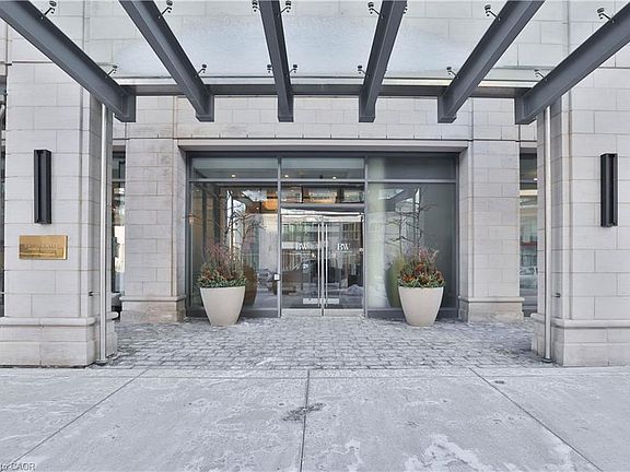 4th image of 2060 Lakeshore Rd #304