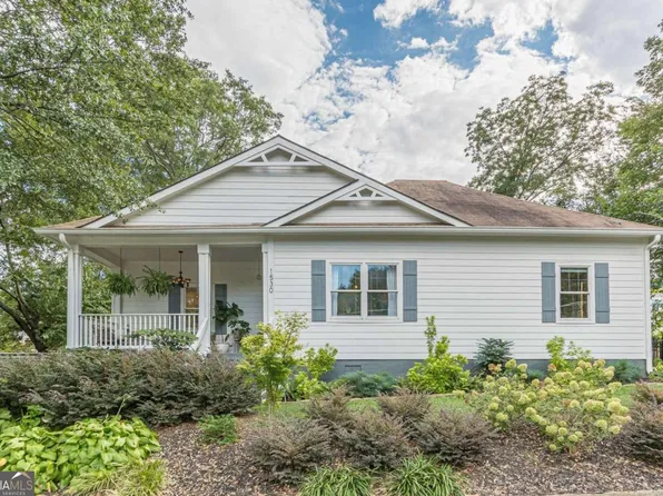 1530 Vesta Ave, College Park, GA 30337