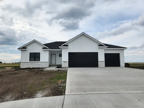 2912 NW Fairfield Ct, Ankeny, IA 50023