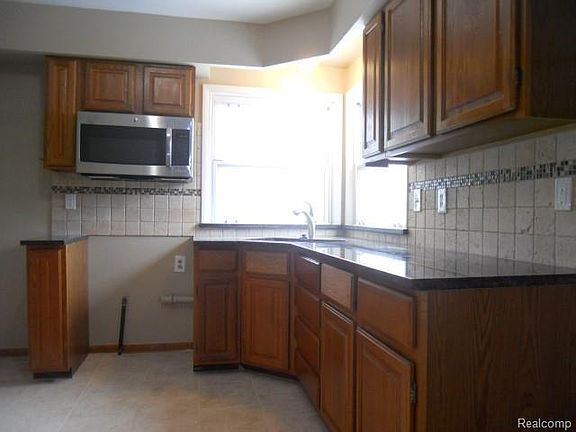 2nd image of 16874 Woodworth