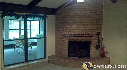 WBFP in corner of family room