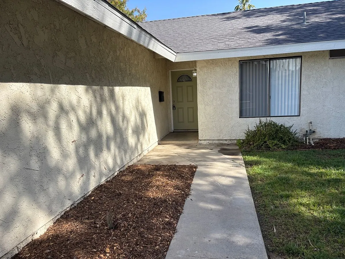 Building Photo - 1011 Minerva Ct