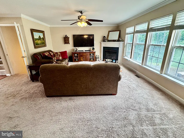 29 Webb Ct — Photo 10