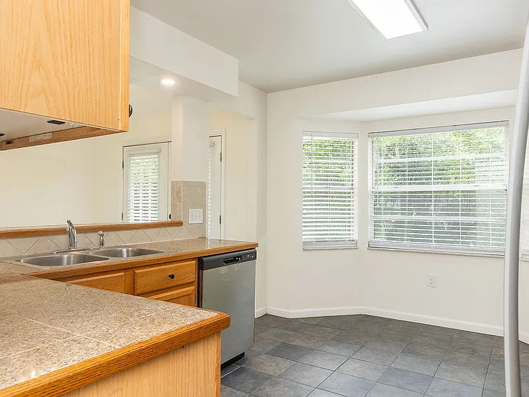 2254 Matthew Cir — Photo 7