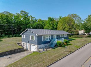 703 W 2nd St, Ligonier, IN 46767