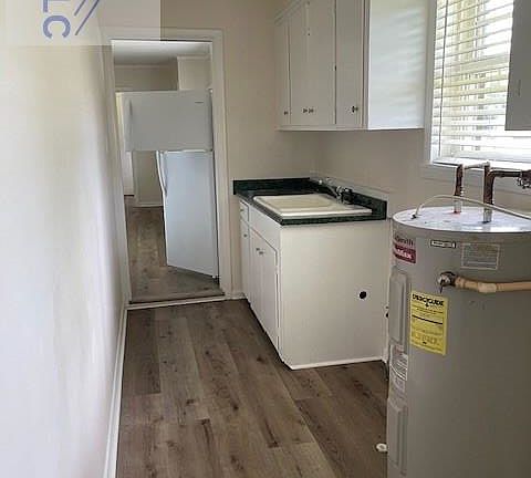 4th image of 706 E Howard St #0