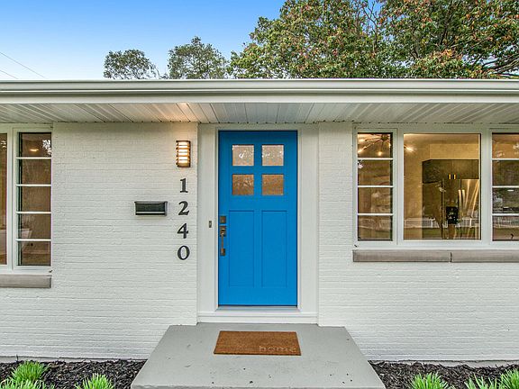 4th image of 1240 W Forest Ave