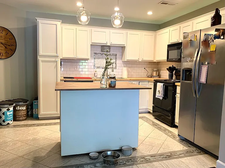 104 Maureen Dr #B — Photo 2