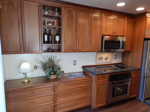 8252 Center Pkwy APT 84, Sacramento, CA 95823