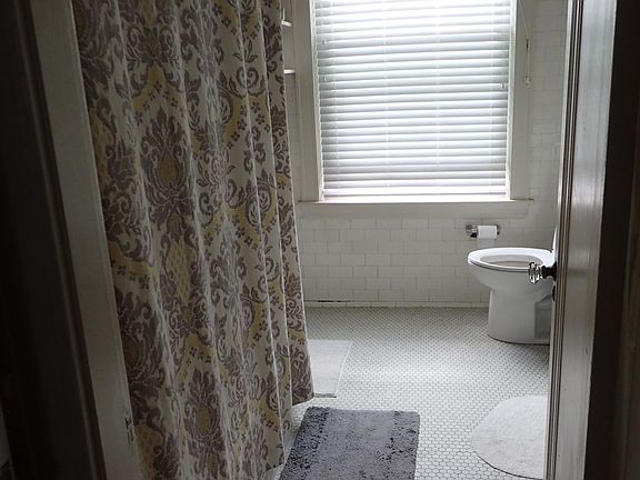 large bright full bath