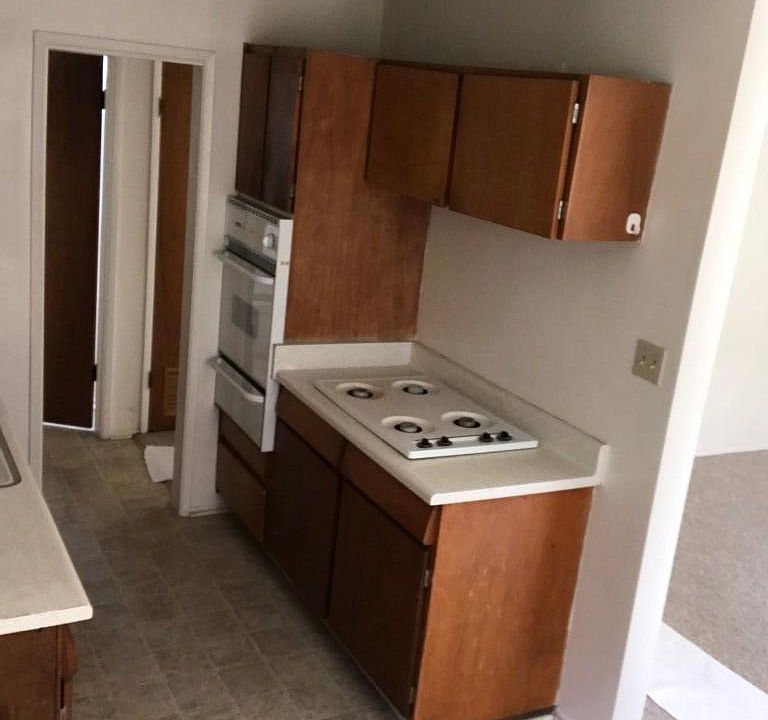 2nd image of 25901 1/4 Walnut St