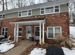 12 Ghost Pony Rd UNIT B, Andover, NJ 07821