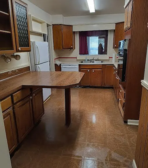 710 W Pine Ave — Photo 13