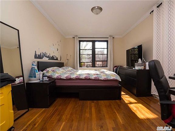 3rd image of 15025 72nd Rd APT 2H