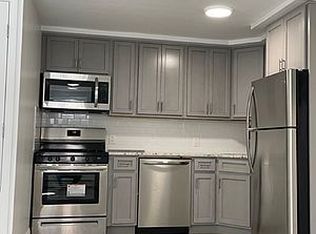 133 E 45th St #1, Brooklyn, NY 11203