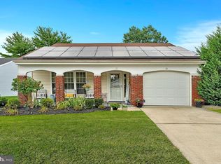 15 Windsor Rd, Southampton, NJ 08088