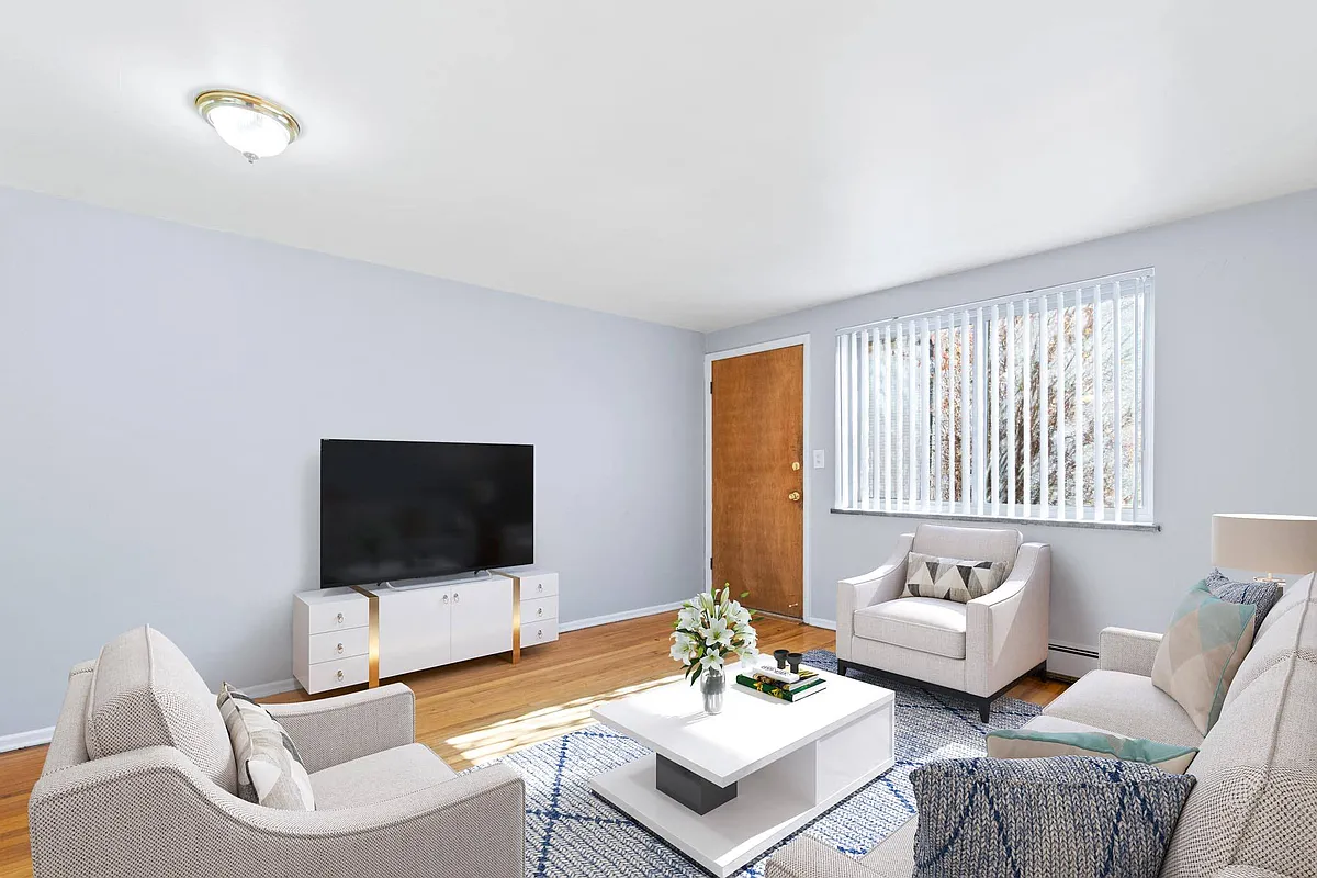Building Photo - 1557 S Ash Street