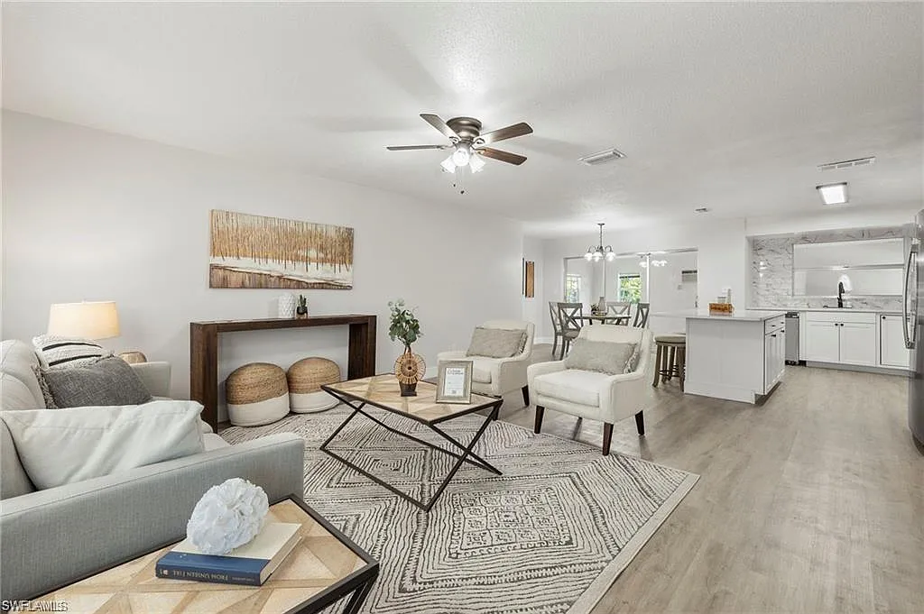 3 bed, 2.0 bath, 1202 sqft, $2,300 — Photo 3