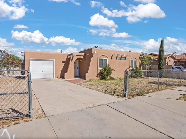 8905 Alexis Ave SW, Albuquerque, NM 87121