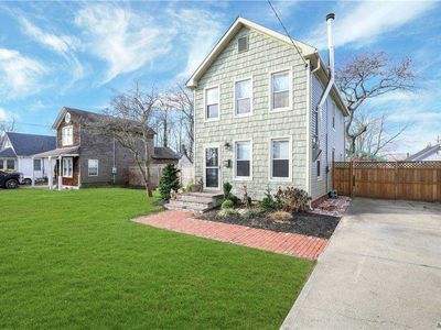 20 Washington Ave, Patchogue, NY, 11772