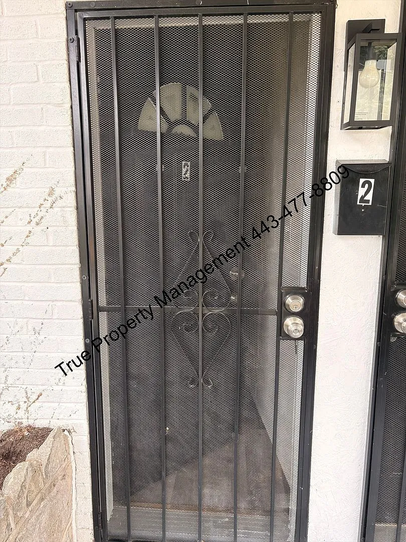 2635 Park Heights Terr — Photo 2