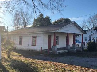 307 W Calhoun St, Dillon, SC 29536