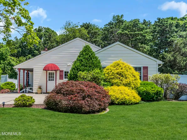 65 Colonial Drive, Tinton Falls, NJ 07753