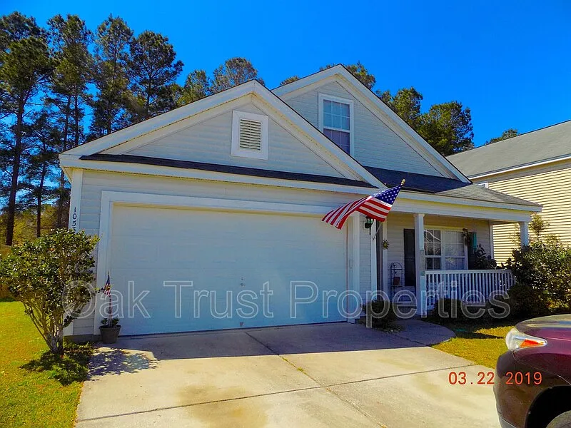 4 bed, 2.0 bath, 1907 sqft, $2,295 — Photo 1