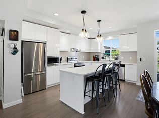 11295 Pazarena Pl #2104, Maple Ridge, BC V2X