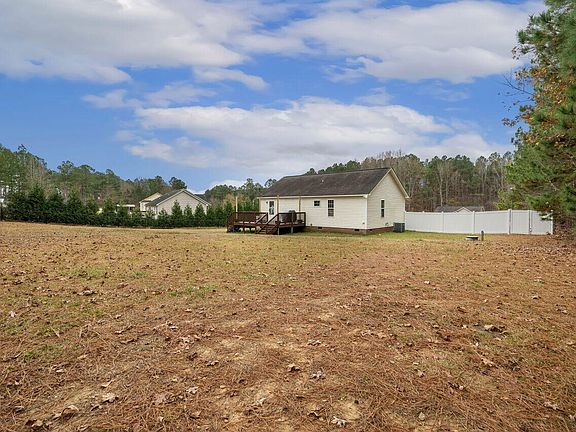 5th image of 595 Lockwood Dr
