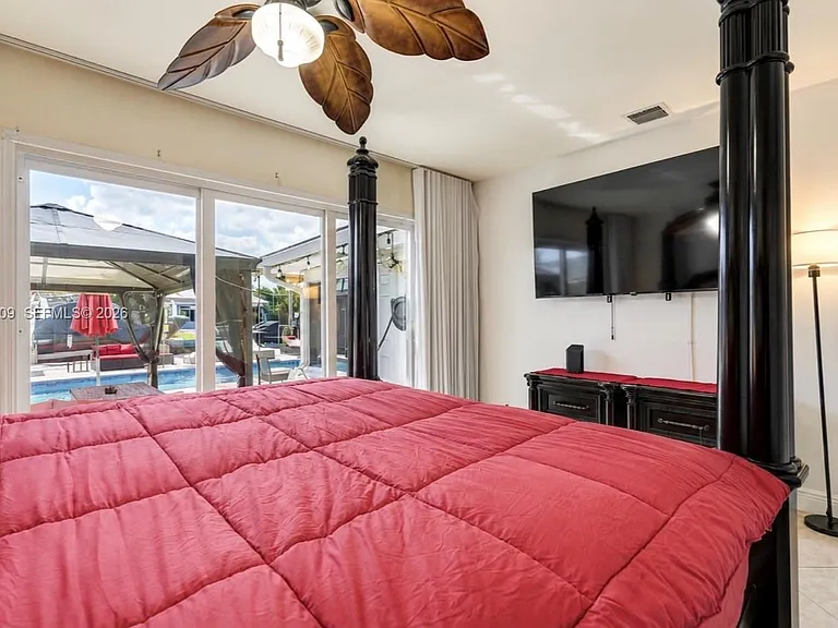 963 Nautilus Isle — Photo 7