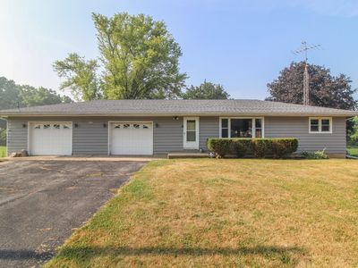 W3335 Gruennert St, Helenville, WI, 53137