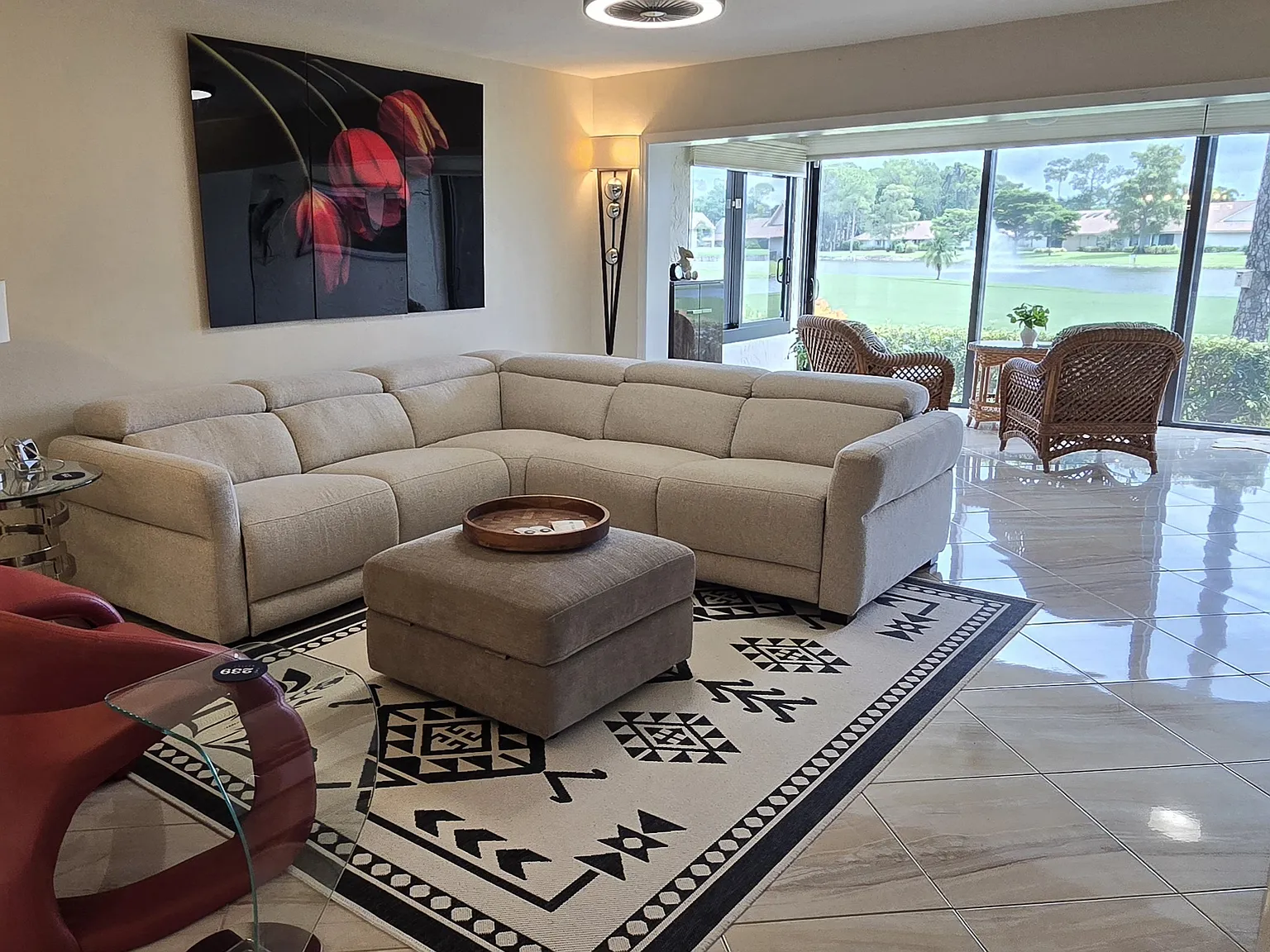 2 bed, 1250 sqft, $3,995 — Photo 2