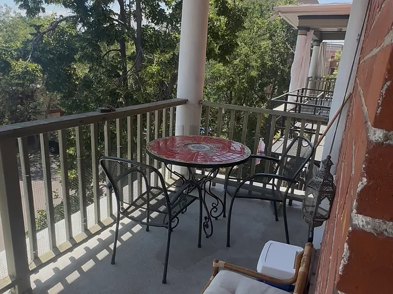 1356 N Pearl St #310 — Photo 8
