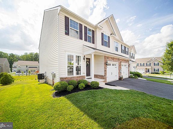 4th image of 441 Afton Dr