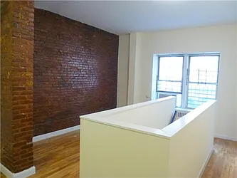 Rented by Siderow Residential Group