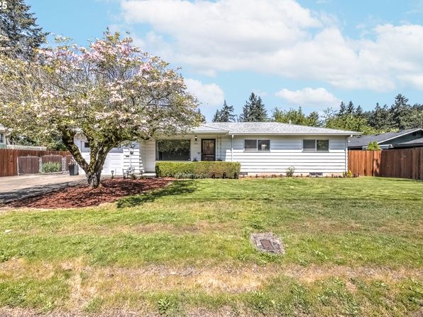 8729 NE Brazee St, Portland, OR 97220