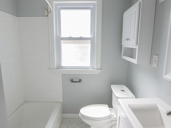3rd image of 161 Tacoma Ave #2