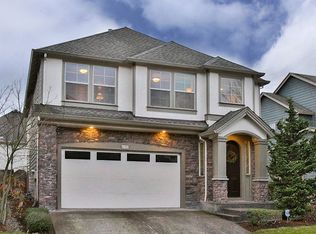 6170 NE Woodview Dr, Hillsboro, OR 97124