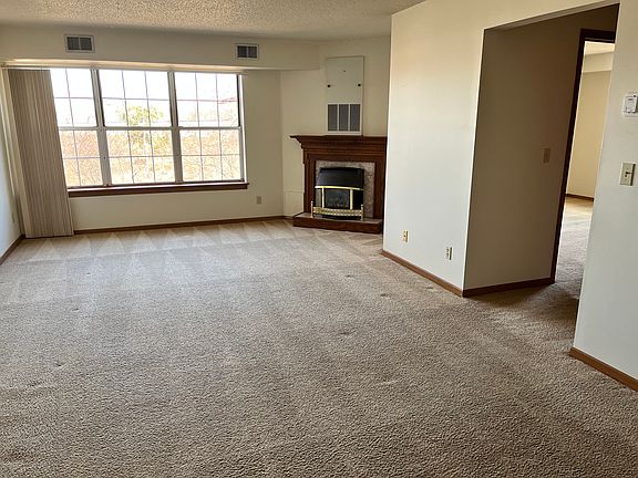 5th image of 400-500 Cambridge St #108