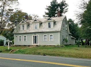 19 East St S, Suffield, CT 06078