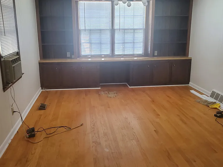 301 W Lakeside Ave — Photo 9