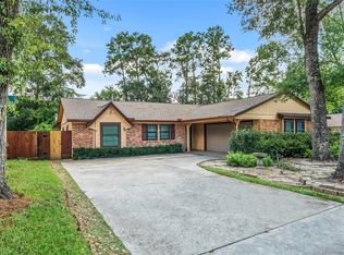 523 S Rivershire Dr, Conroe, TX 77304