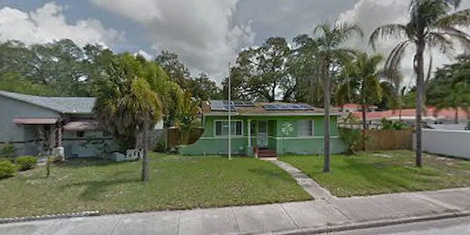 1st image of 217 22nd Ave N