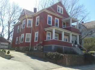 26 Alger Pl, New London, CT 06320