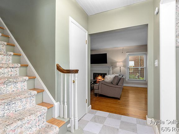 2nd image of 1853 Leonard St NW