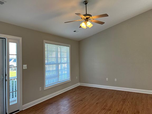 4th image of 1117 Crescent Meadows Dr #A