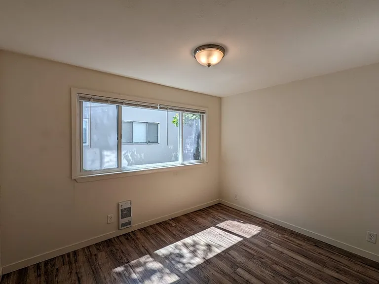 2117 Haste St — Photo 34